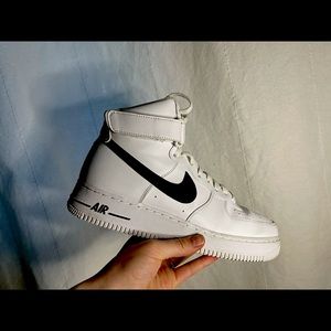 Nike High Top Air Force One’s White Black